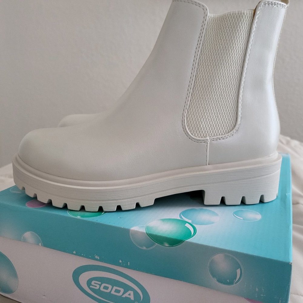 SODA "Pilot-s" boots. Size 9 NWT